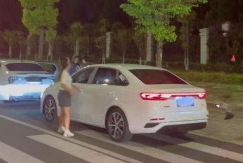 后排吃瓜皇子视频,揭秘宫廷秘闻背后的真实故事